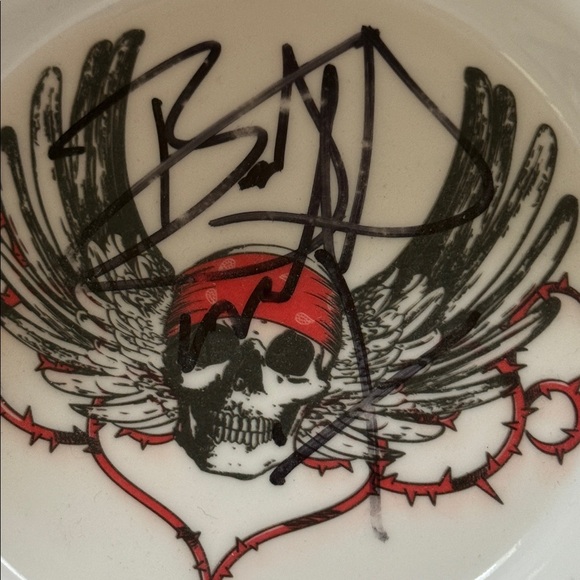 Autographed Bret Michaels ‘Pets Rock’ pink dog bowl - Picture 3 of 8